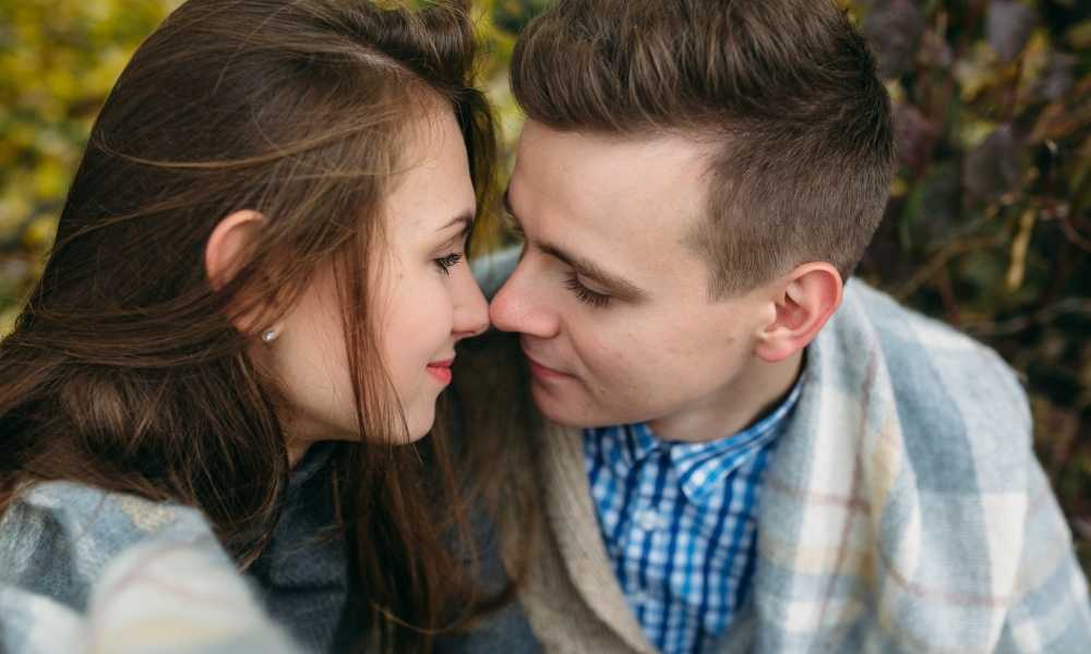 How to kiss a man and make him love you forever